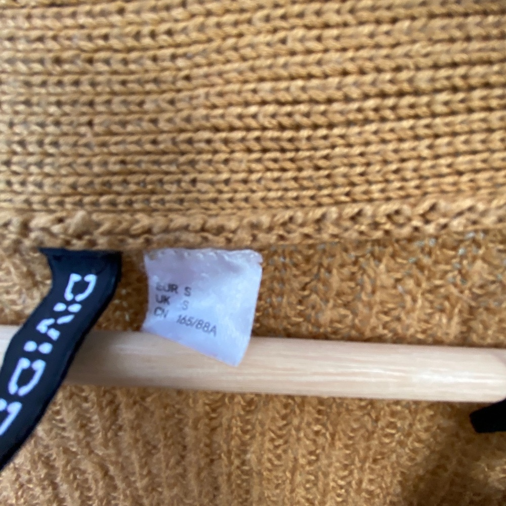 Sweater - Picture 2 of 2